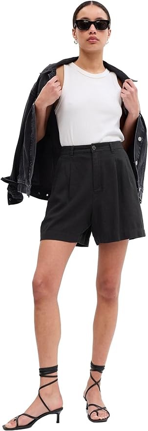 GAP Women's Pleated Linen Shorts